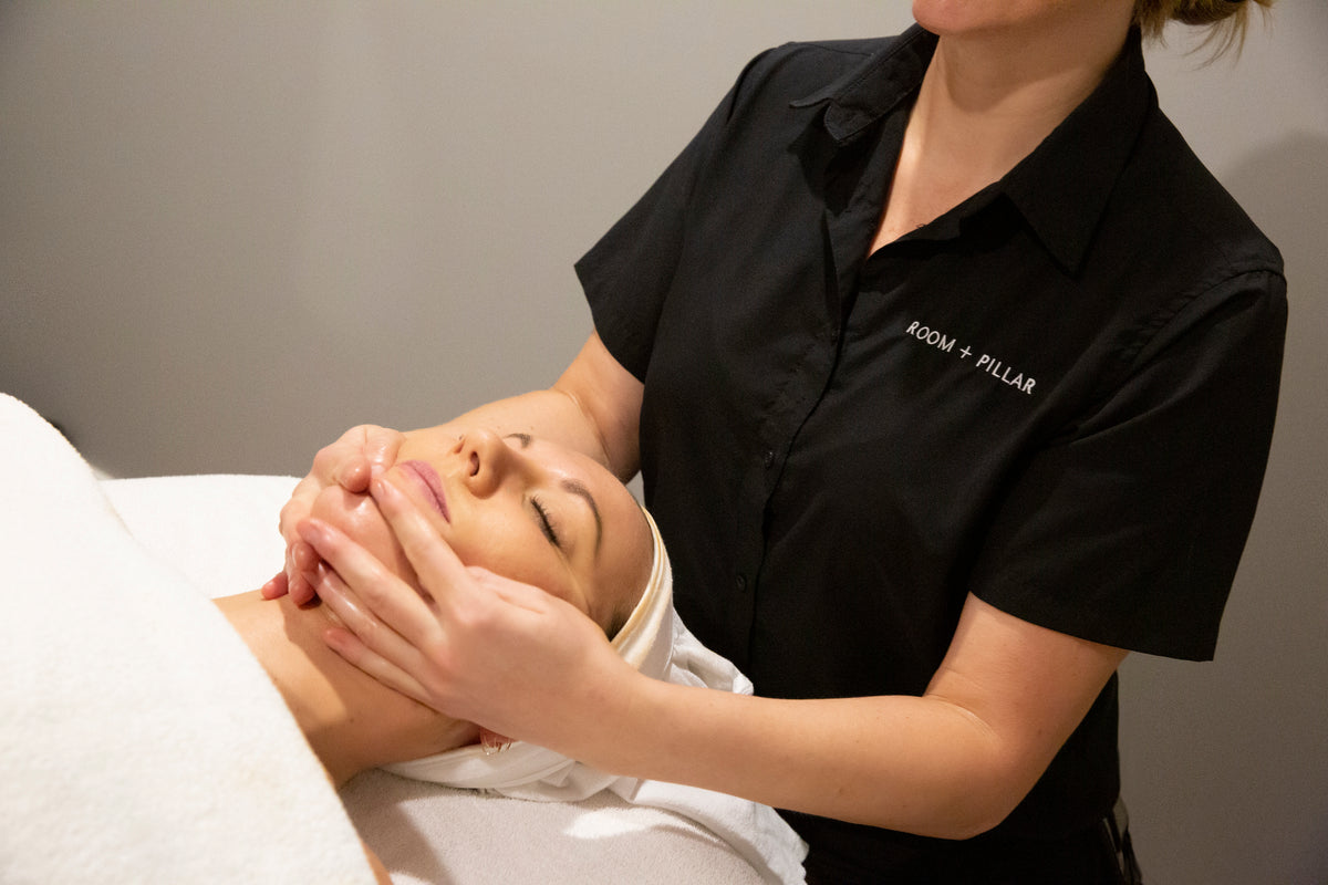 90 Minute Facial Room and Pillar Spa
